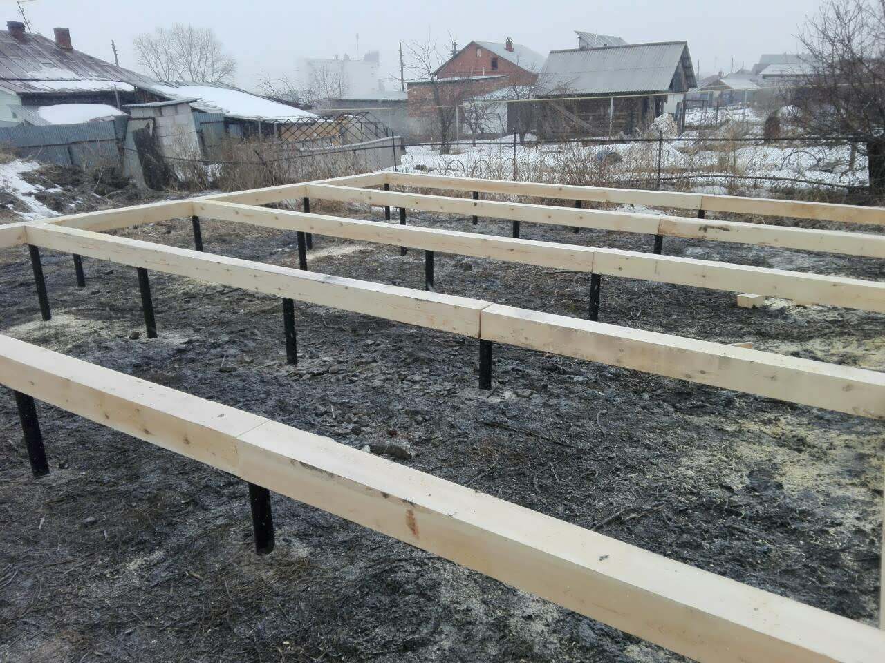 Фундаменты из ж/б и винтовых свай под ключ